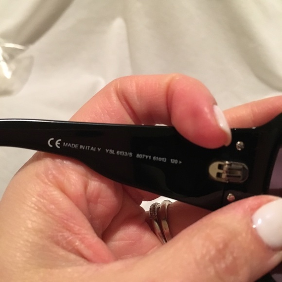 Authentic ysl Sunglasses - Picture 3 of 4